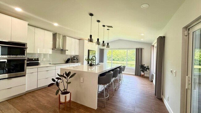 Building Photo - 388 Carrington Dr