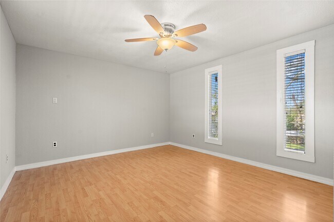 Building Photo - 907 Northbend Dr
