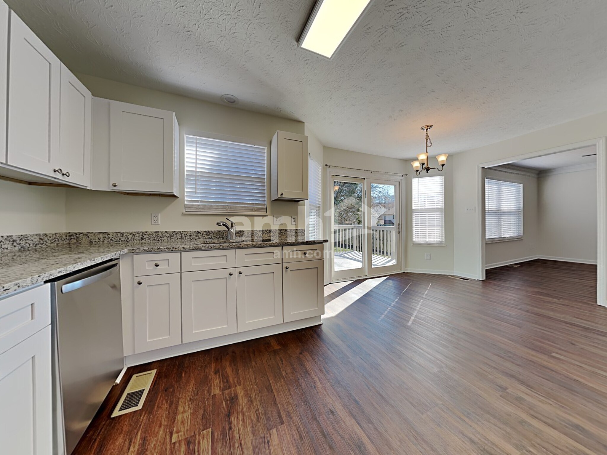 Building Photo - 5810 Matalin Ln