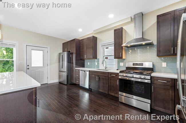 Building Photo - 77 Winchester St