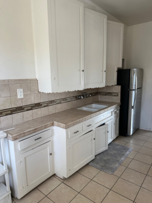 Building Photo - 3221 W 43rd Pl