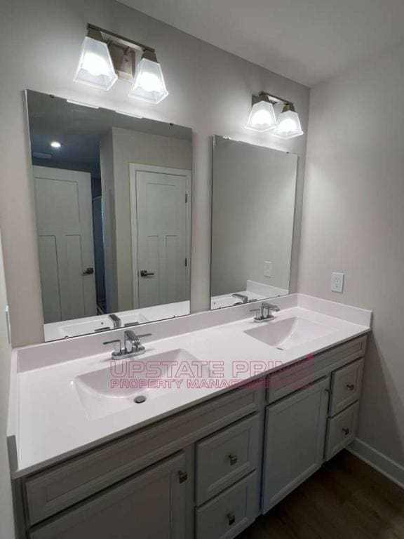 Building Photo - 340 Lograto Ln