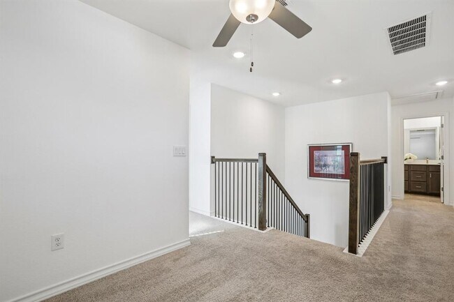Building Photo - 2903 Bronx Dr