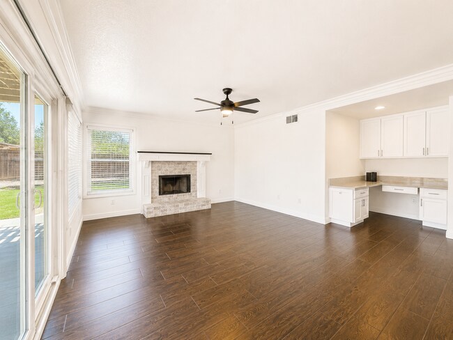 Building Photo - Beautifully updated and upgraded Chardonnay Hills house for rent