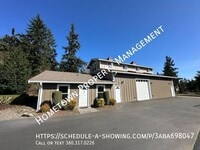 Building Photo - 4047 Legacy Dr NE