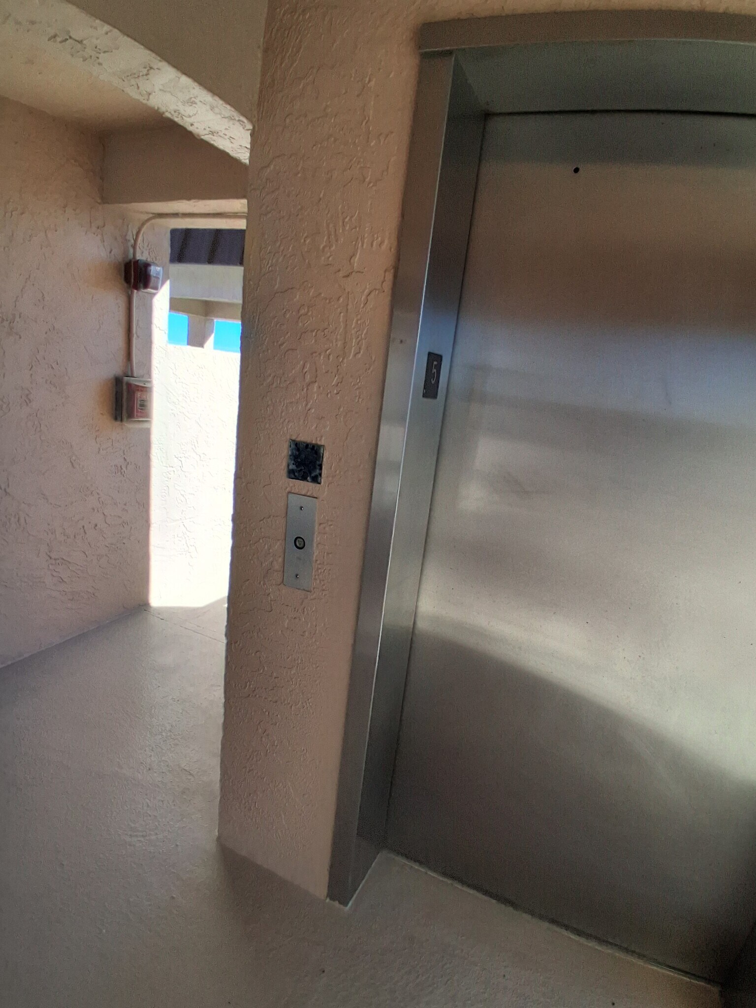 Building Photo - 2390 Ocean Shore Blvd