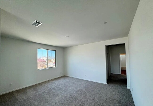 Building Photo - 17754 Pinot Noir Dr
