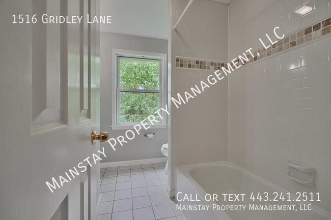 Building Photo - 1516 Gridley Ln