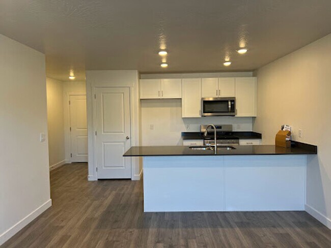 Building Photo - Old Sorrel Townhomes