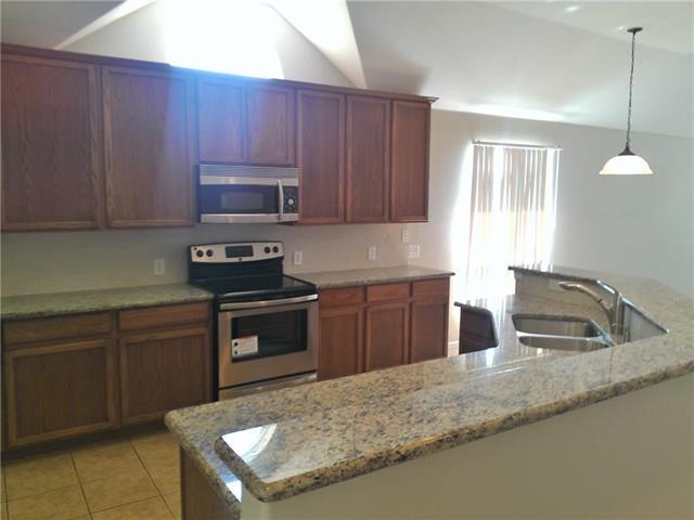 Building Photo - 633 Blue Sky Dr