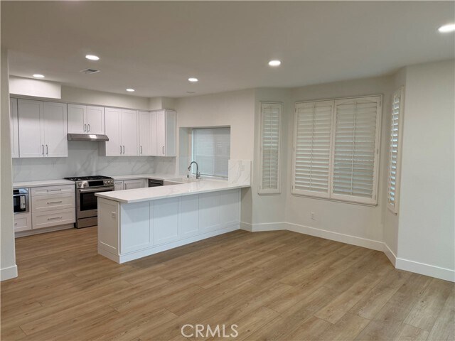 Building Photo - 35 Tanglewood