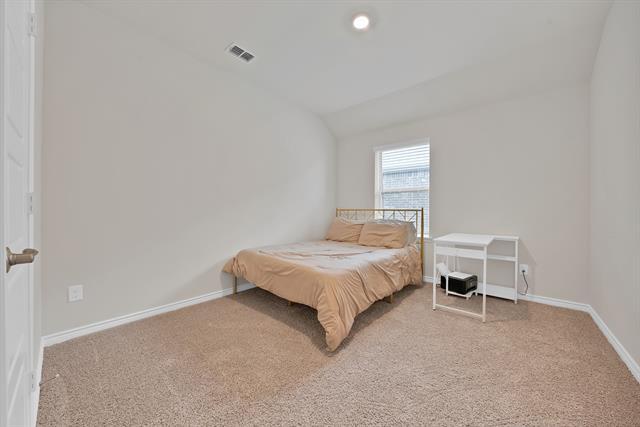 Building Photo - 9720 Lariat Dr
