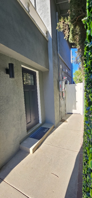 Building Photo - 10252 Lurline Ave