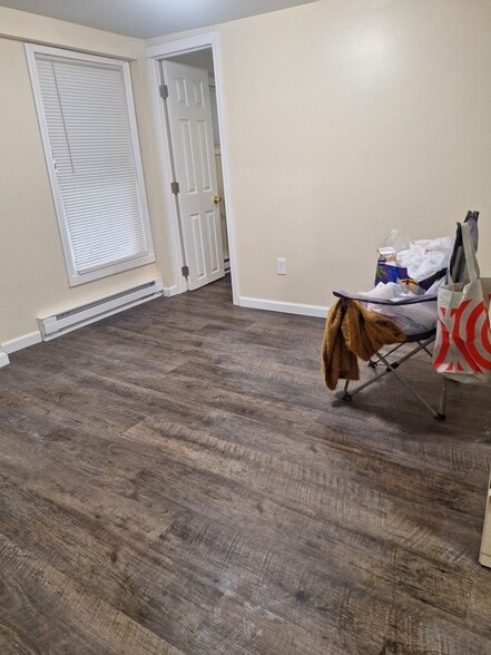 Building Photo - 59 Chapman St