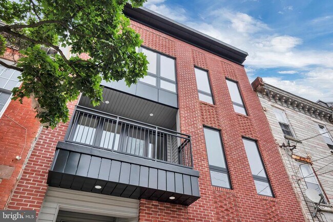 Building Photo - 1625 W Thompson St