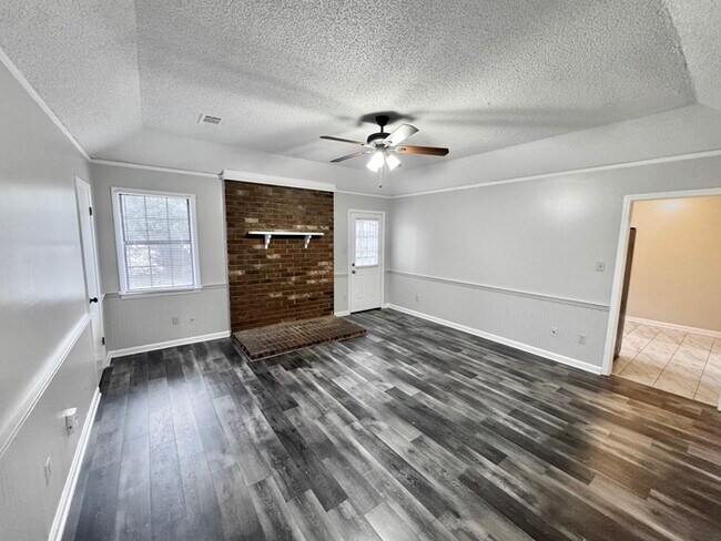 Building Photo - 4964 Barkshire Dr