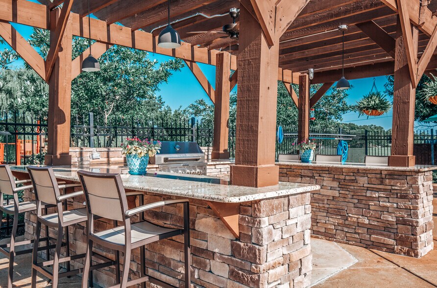 Villages of Cross Creek 3302 N Dixieland Rd Rogers AR 72756