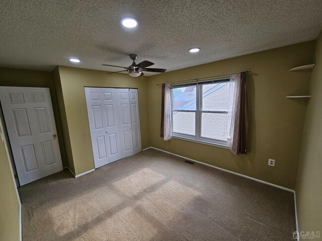 Building Photo - 62 Rice Run
