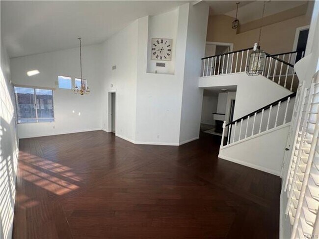 Building Photo - Beautifully Menifee Home with Three-Car Ga...
