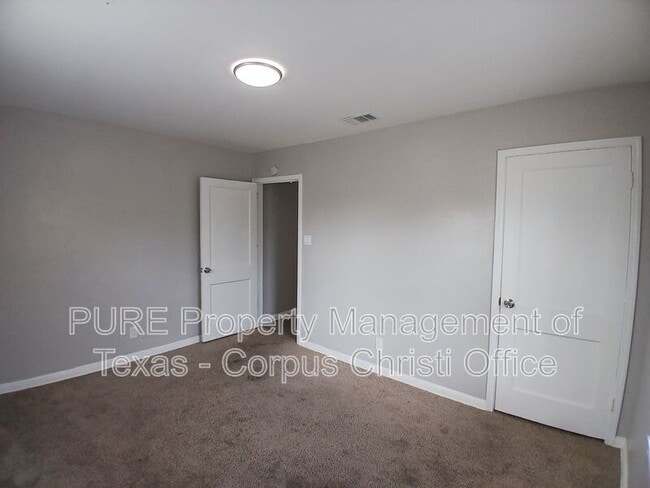 Building Photo - 3432 Olsen Dr