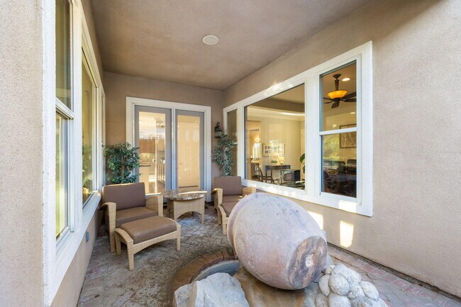 Building Photo - 60602 Juniper Ln
