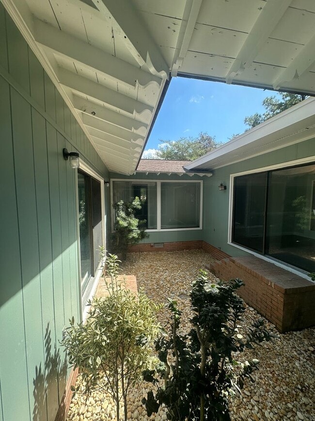 Building Photo - Fully Renovated Home with Unmatched Character