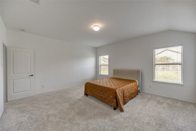 Building Photo - 2010 Louetta Stream Way