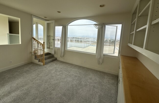 Building Photo - 8120 Billowvista Dr