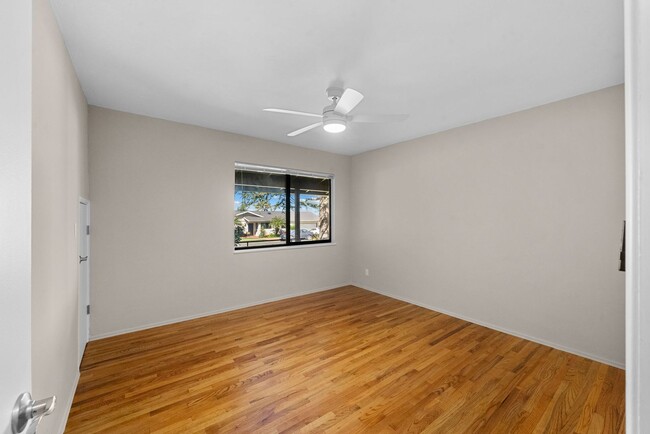 Building Photo - Lovely Del Cerro Home w/Solar and A/C