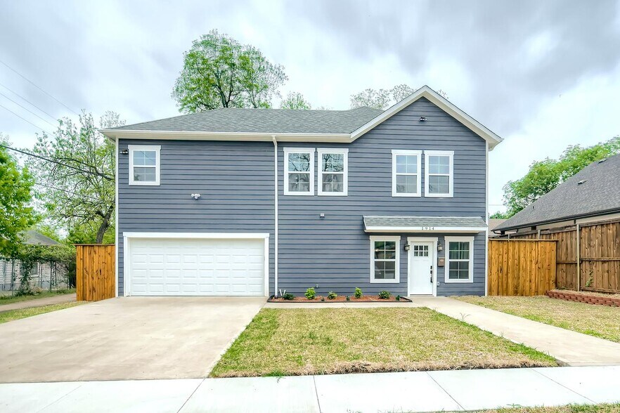 Building Photo - North Oak Cliff home 2 miles from Bishop A...