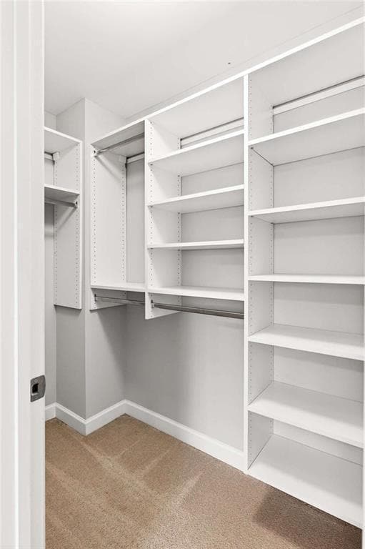 Building Photo - 4930 Alexandria Ave