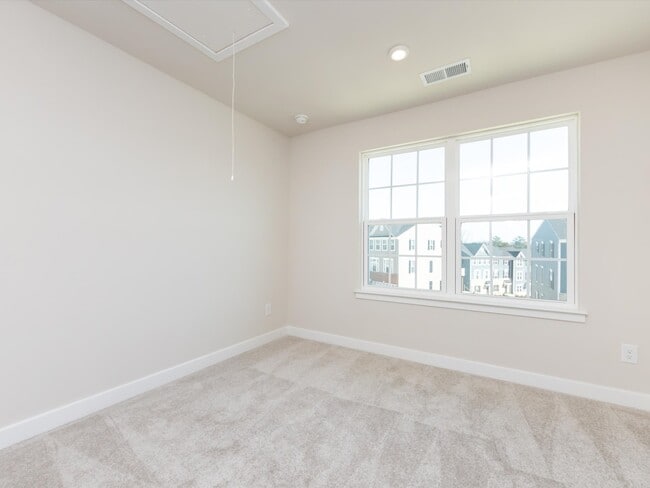 Building Photo - 431 Moondance Dr