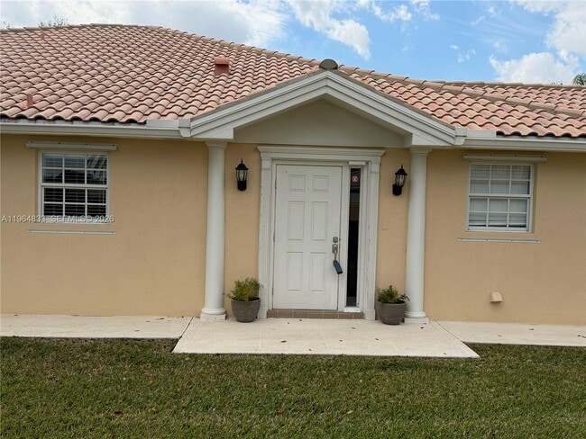 Building Photo - 8270 Eleuthera Ln