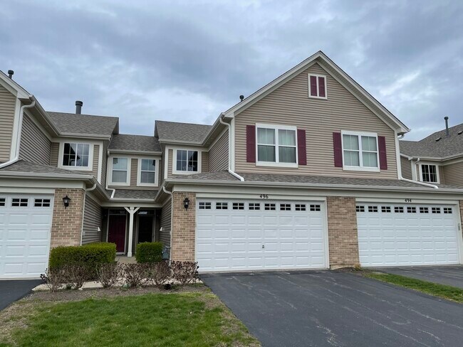 Primary Photo - 496 Majestic Ln