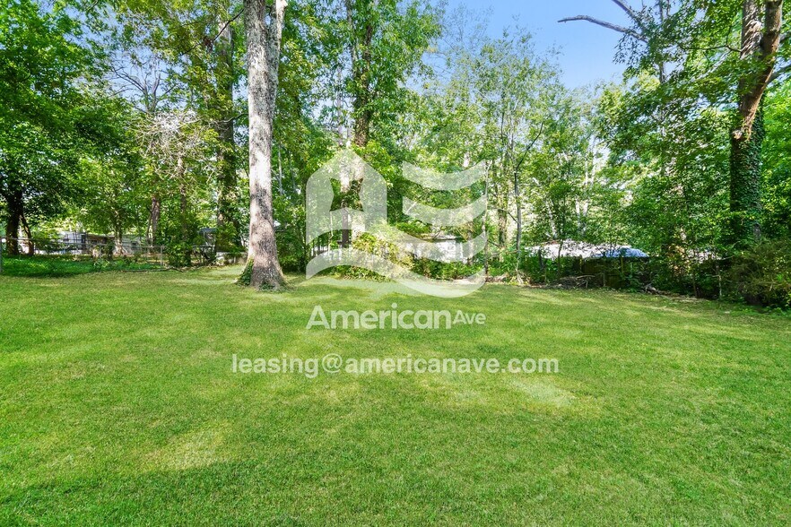 Building Photo - 232 Meadowdale Ave