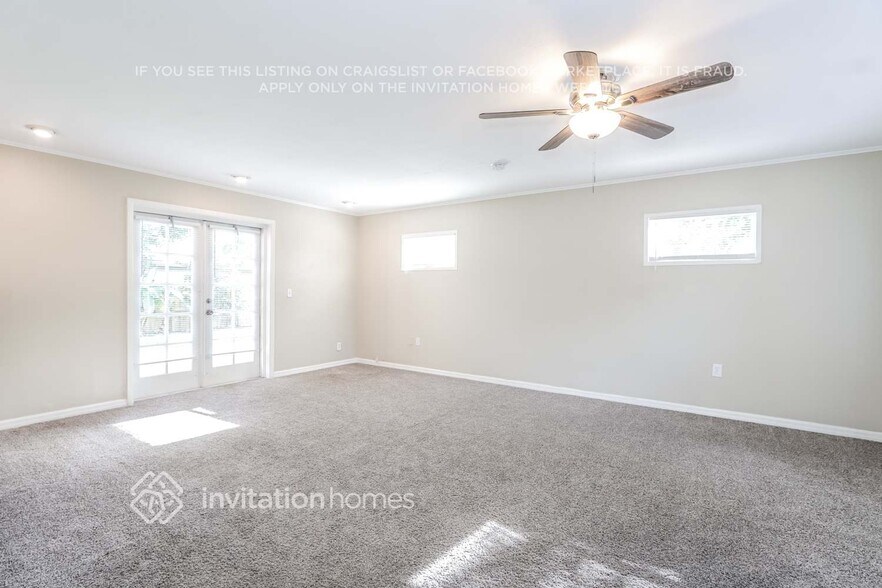 Building Photo - 1520 Price Cir