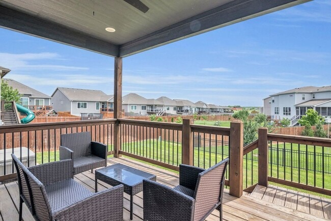 Building Photo - 6315 Rockaway Dr
