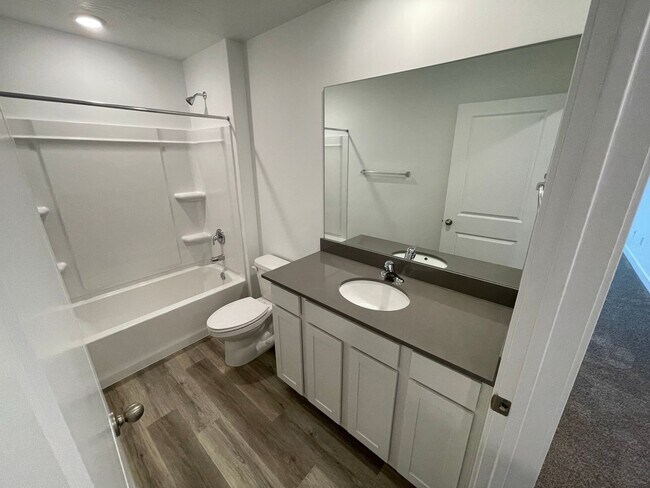 Building Photo - LaGrand at Old Sorrel!!