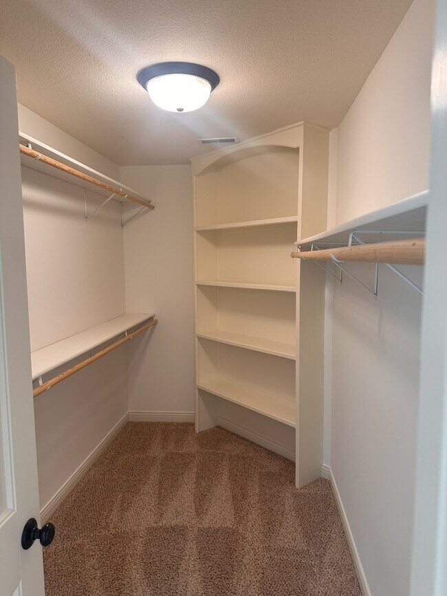 Building Photo - 5004 Whitefish Ct