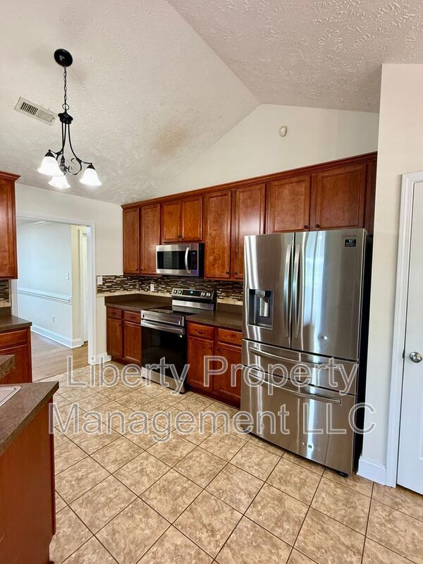 Building Photo - 6205 Yorkie Ct