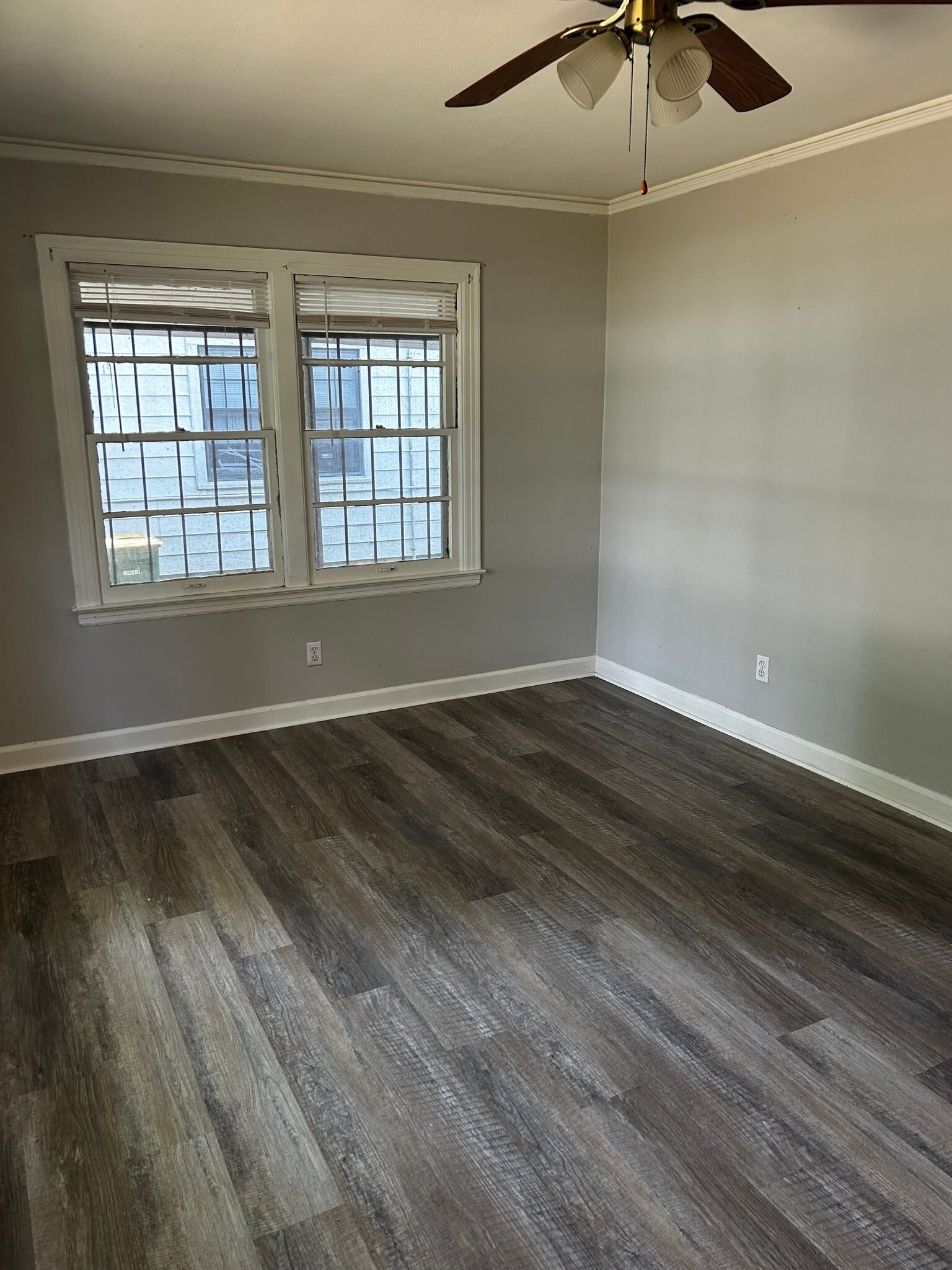 Building Photo - 803 Blossom St