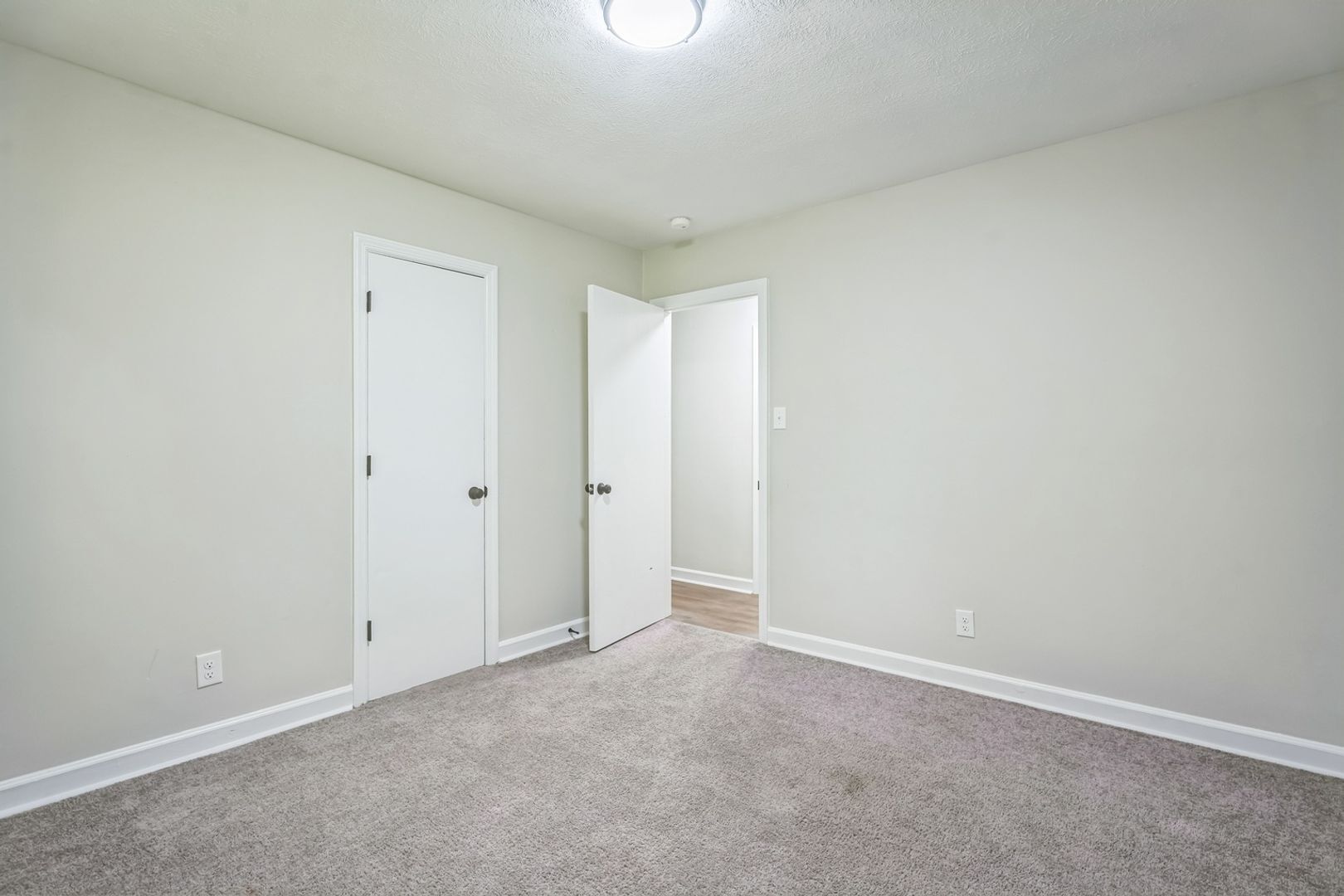 Building Photo - 628 Mclamb Dr