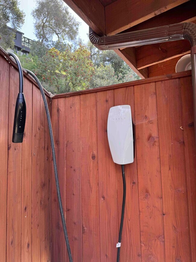 Building Photo - 149 Muerdago Rd