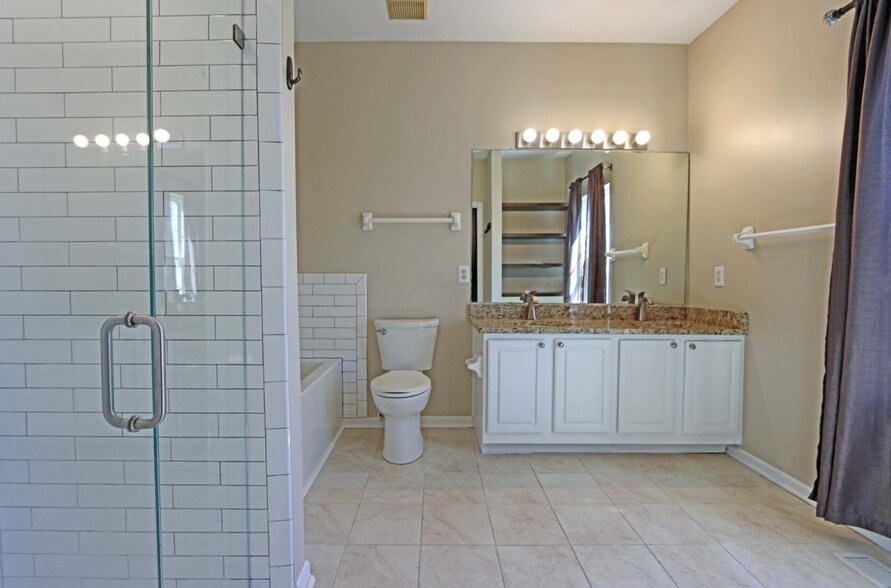 Building Photo - 6017 Craughwell Ln
