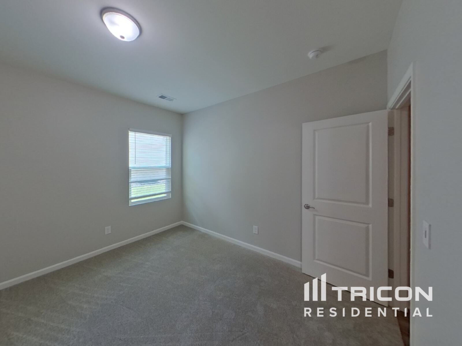 Building Photo - 225 Sinclair Way