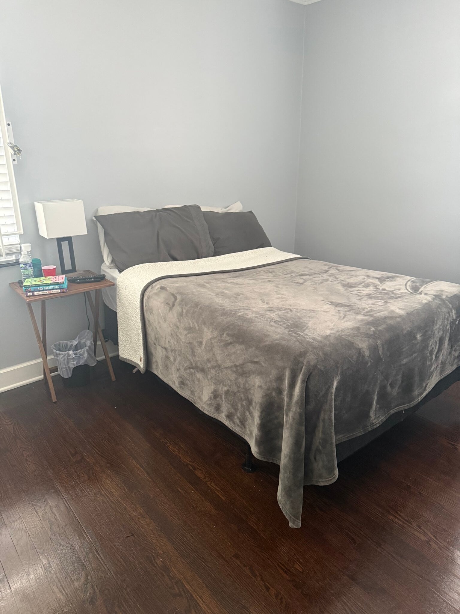 Building Photo - 18506 Snowden St