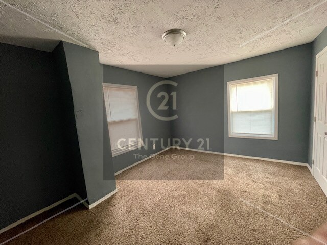 Building Photo - 2114 Wayne Ave