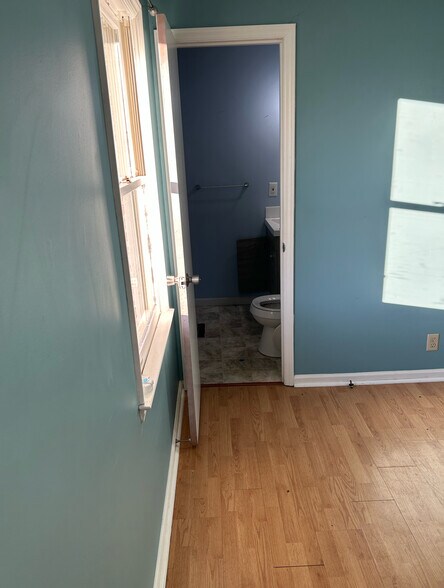 Building Photo - 1 Spring Cir