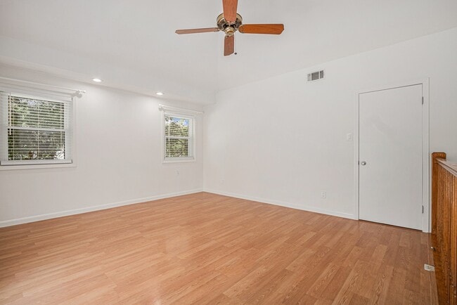 Building Photo - 6601 Brompton Rd