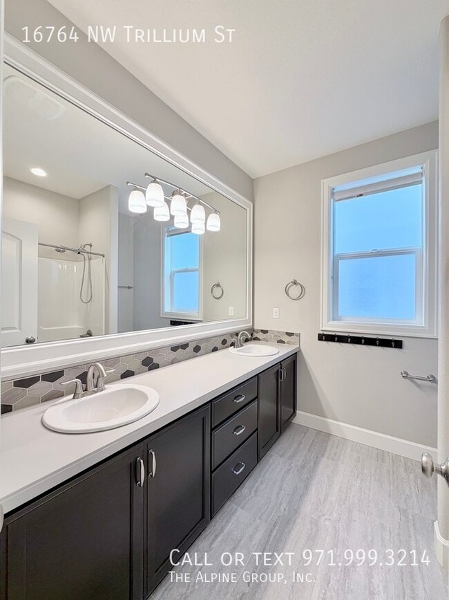 Building Photo - 16764 NW Trillium St